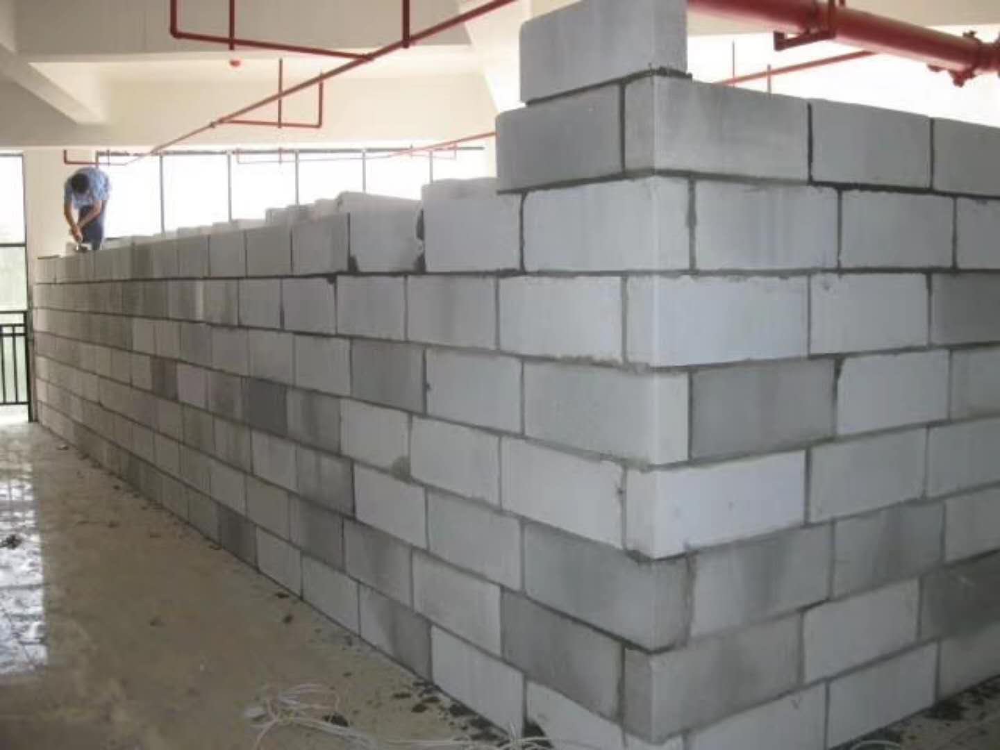 威海蒸压加气混凝土砌块承重墙静力和抗震性能的研究